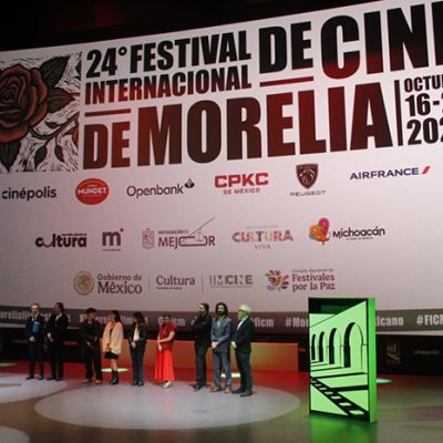 Autoridades y organizadores durante la ceremonia inaugural del Festival Internacional de Cine de Morelia 2026.
