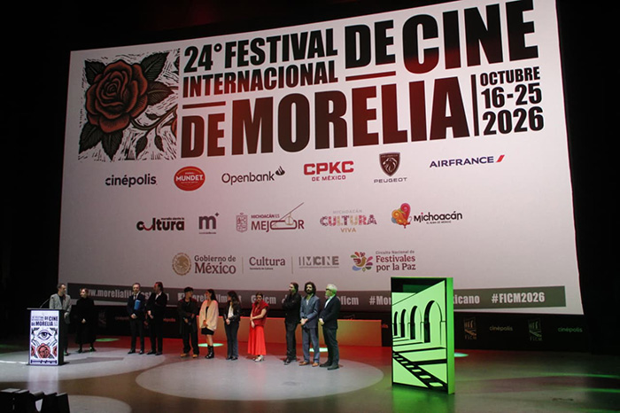 Autoridades y organizadores durante la ceremonia inaugural del Festival Internacional de Cine de Morelia 2026.