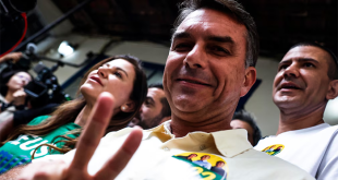 Flávio Bolsonaro y Luiz Inácio Lula da Silva ante la segunda vuelta presidencial de Brasil