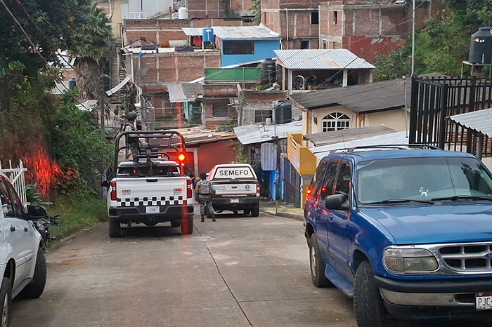 Dos personas asesinadas a balazos en una vivienda de Granjas de Bellavista, Uruapan.
