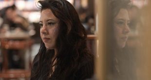 Vania Quevedo, directora del documental Mi sangre es petróleo, que aborda la vida familiar y las condiciones laborales de trabajadores de Pemex.