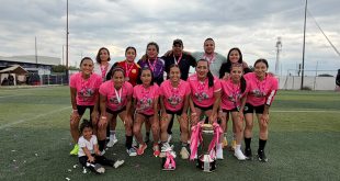 Equipo MOM Michoacán de mamás futbolistas que obtuvo el tercer lugar en el Torneo Nacional Mamáfut 2026, en Jalisco.