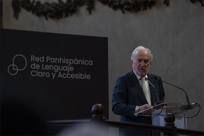 RAE aborda el lenguaje claro ante los desafíos de la inteligencia artificial