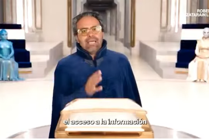 Video de Roberto Zataráin Leal sobre su informe legislativo ante un parlamento galáctico ficticio