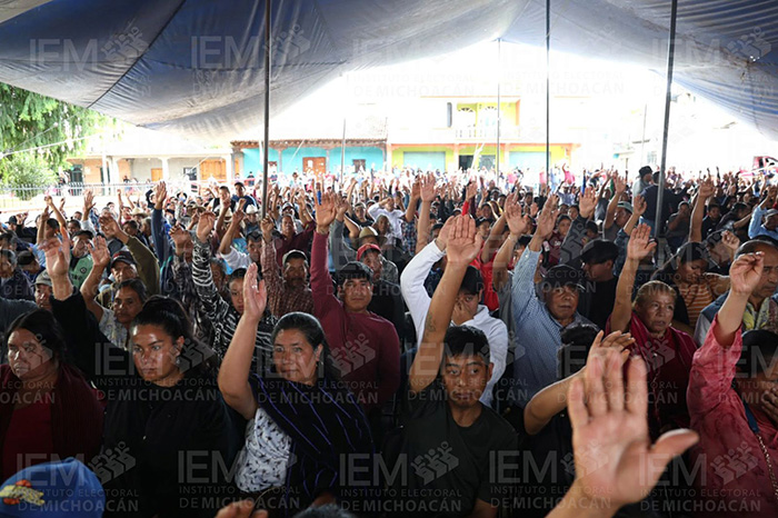 Consulta sobre autogobierno indígena en San Andrés Tziróndaro, municipio de Quiroga.