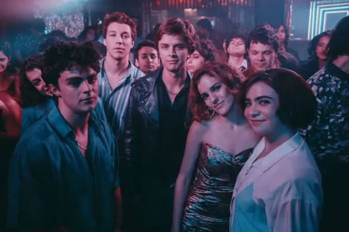 Serie inspirada en Timbiriche que aborda la polémica por su adaptación televisiva y el caso de Sasha Sokol.
