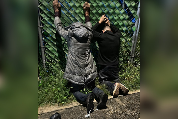Vecinos someten a dos presuntos ladrones en Uruapan