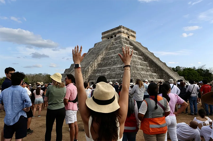 Viajeros internacionales que llegan a México; el Inegi reportó un aumento de 1.3 % durante agosto.