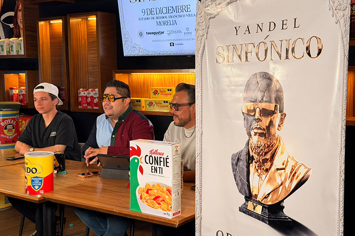 Rueda de prensa para presentar el concierto de Yandel en Morelia.